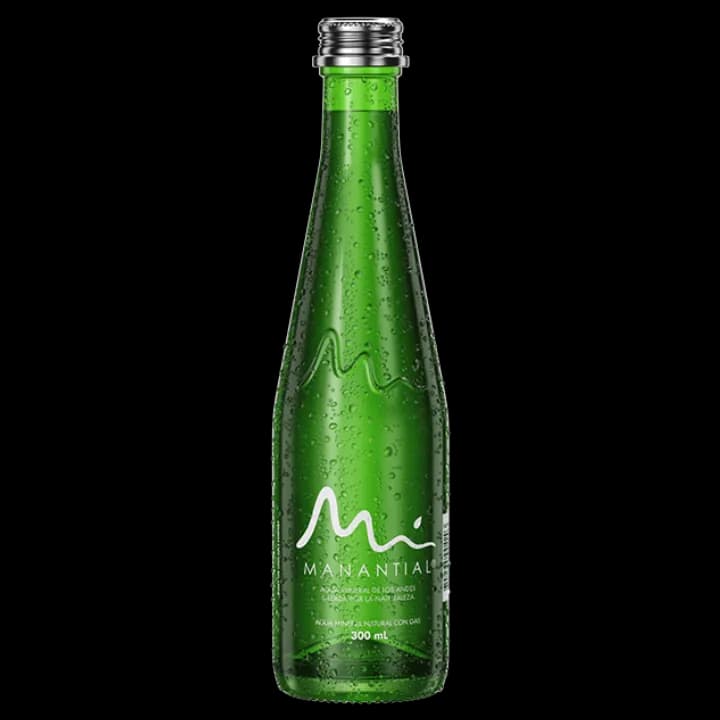 Agua Manantial con gas